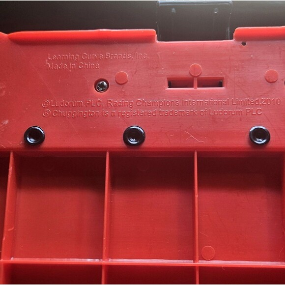 Chuggington Wilson Carry Case With 9 Die Cast Train Engine & Car 2010 - Picture 7 of 9